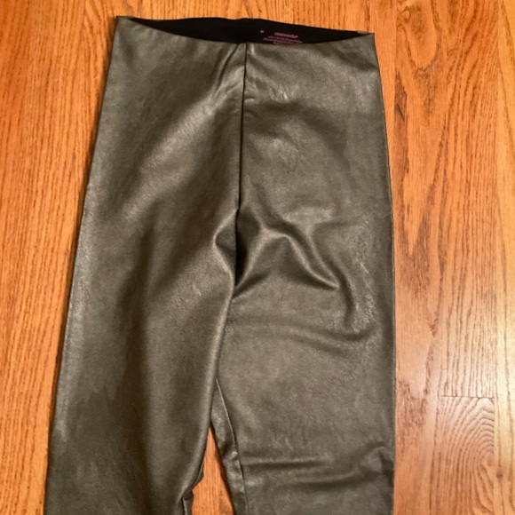 Commando Faux Leather Pants, Black High Waist Pull On Body Con Fit Stretch, Sz M - Picture 2 of 9